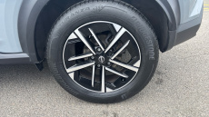 Nissan Juke 1.0 DiG-T N-Connecta 5dr DCT Petrol Hatchback